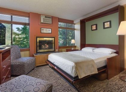 Mountain Side Hotel Whistler by Executive