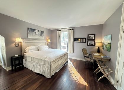 딘스모어 부티크 인