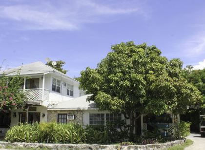 Tingum Village Hotel