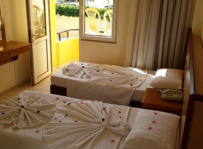 Caner Hotel