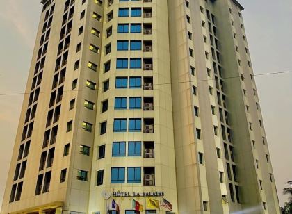 Hotel la Falaise Bonapriso