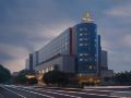the-leela-ambience-gurgaon-hotel-and-residences
