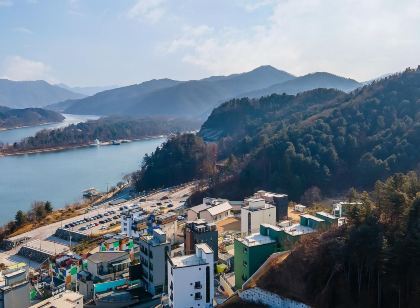 가평 보름달 풀빌라