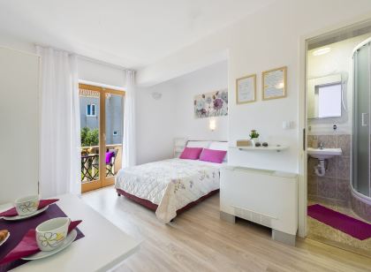 Cina Apartments