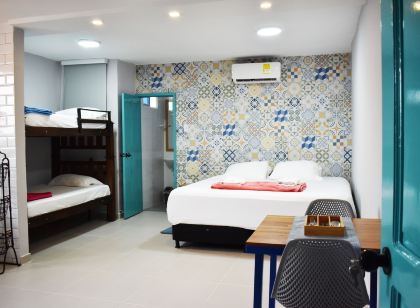 Hotel Aquarius