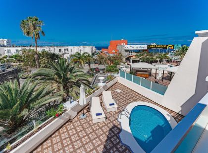 Flamingo Suites Boutique Hotel