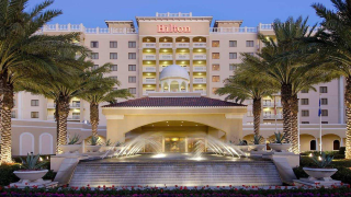 hilton-st-petersburg-carillon-park