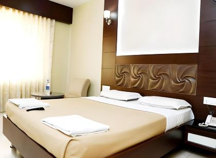 Iroomz Vaishali Residency