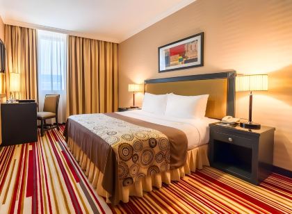 EXECUTIVE SUITES