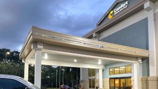 comfort-inn-and-suites-sarasota-i75
