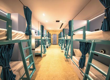 Vega 43 Hostel