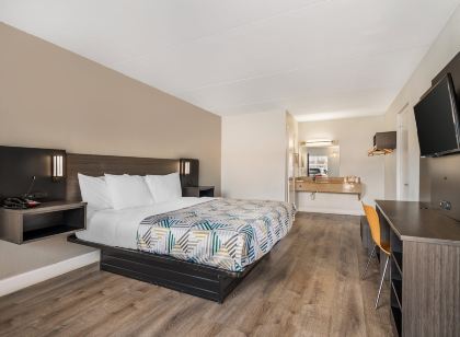 Travelodge by Wyndham Norfolk Airport