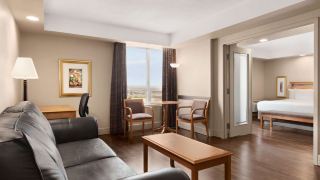 royal-hotel-calgary-trademark-collection-by-wyndham