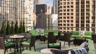 the-royal-sonesta-chicago-river-north