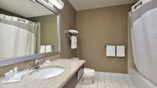 holiday-inn-and-suites-santa-maria-an-ihg-hotel