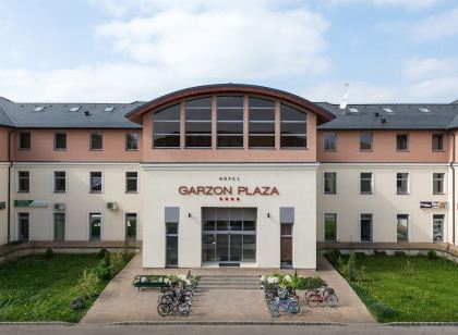 Hotel Garzon Plaza