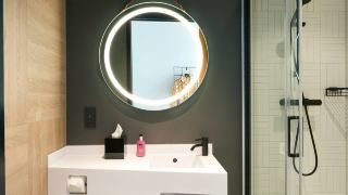 moxy-amsterdam-schiphol-airport