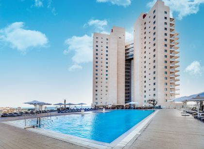 Ramada Hotel & Suites by Wyndham Netanya