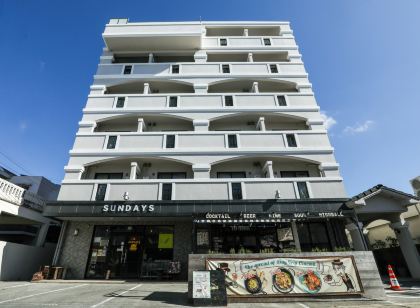 Hotel 385