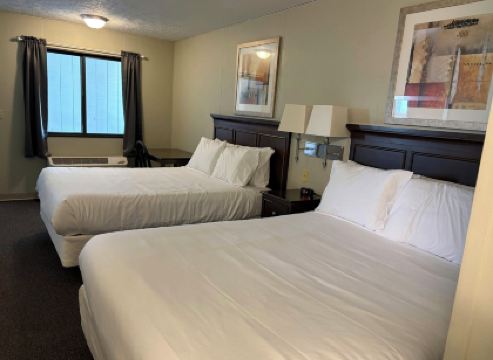 Boarders Inn & Suites by Cobblestone Hotels - Broken Bow