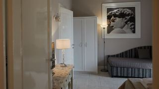 leone-x-guest-house