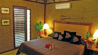 rarotonga-beach-bungalows