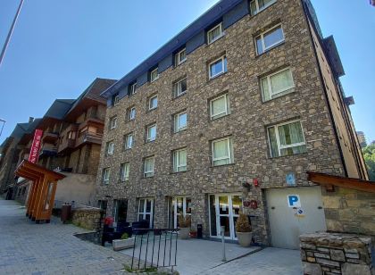 Somriu Hotel Vall Ski