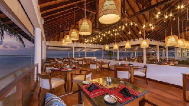 cinnamon-hakuraa-huraa-maldives-all-inclusive