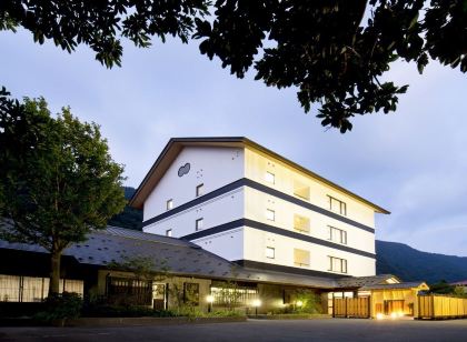 高見屋 最上川別邸 紅