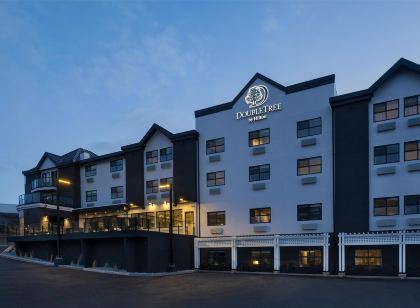 DoubleTree by Hilton West Kelowna