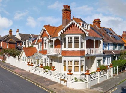 Apartment in Brighton Near the Beach
