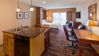 best-western-premier-the-lodge-on-lake-detroit