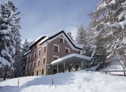 Hostel by Randolins
