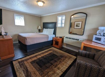 Bridge of the Gods Motel, Cabins & RV Park