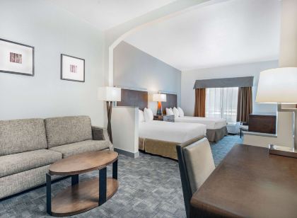 Ramada by Wyndham Bakersfield North