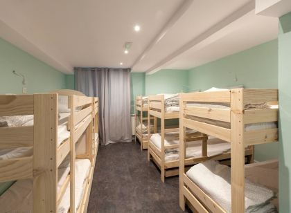 バレア ホステル