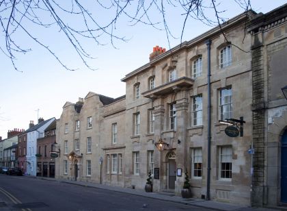 Vanbrugh House Hotel