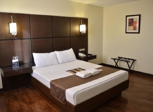 The Grande Suites