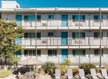 Marin Suites Hotel