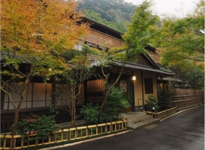 140 Year-Old Mountain Village Inn Orihashi Hotel