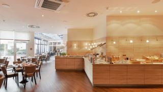 amedia-dresden-elbpromenade-trademark-collection-by-wyndham