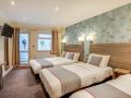 oyo-bakers-hotel