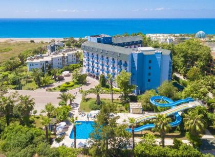 Club Aqua Plaza