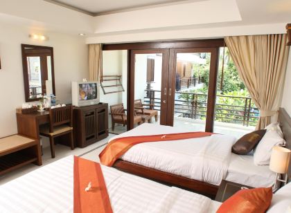 Evergreen Resort