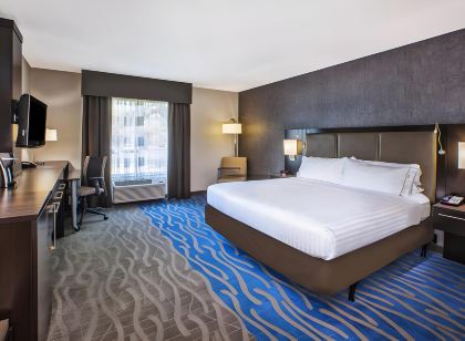 Holiday Inn Express & Suites Dayton South - I-675