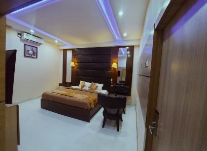 Olympus Hotel & Suites