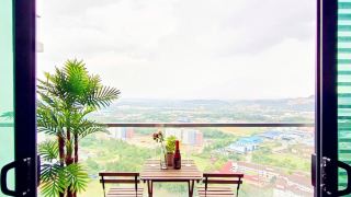 ab-home-brownie-suite-green-haven-pool-view-jb