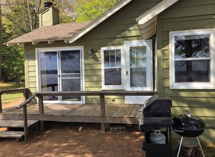 Family and pet friendly, waterfront cabin on Lost Lake, with private dock