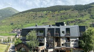 hotel-llop-gris