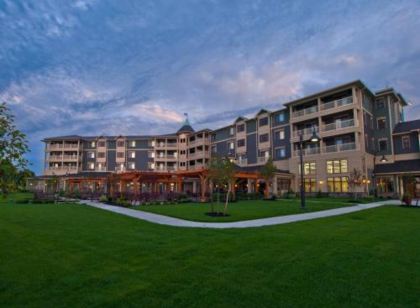 1000 Islands Harbor Hotel